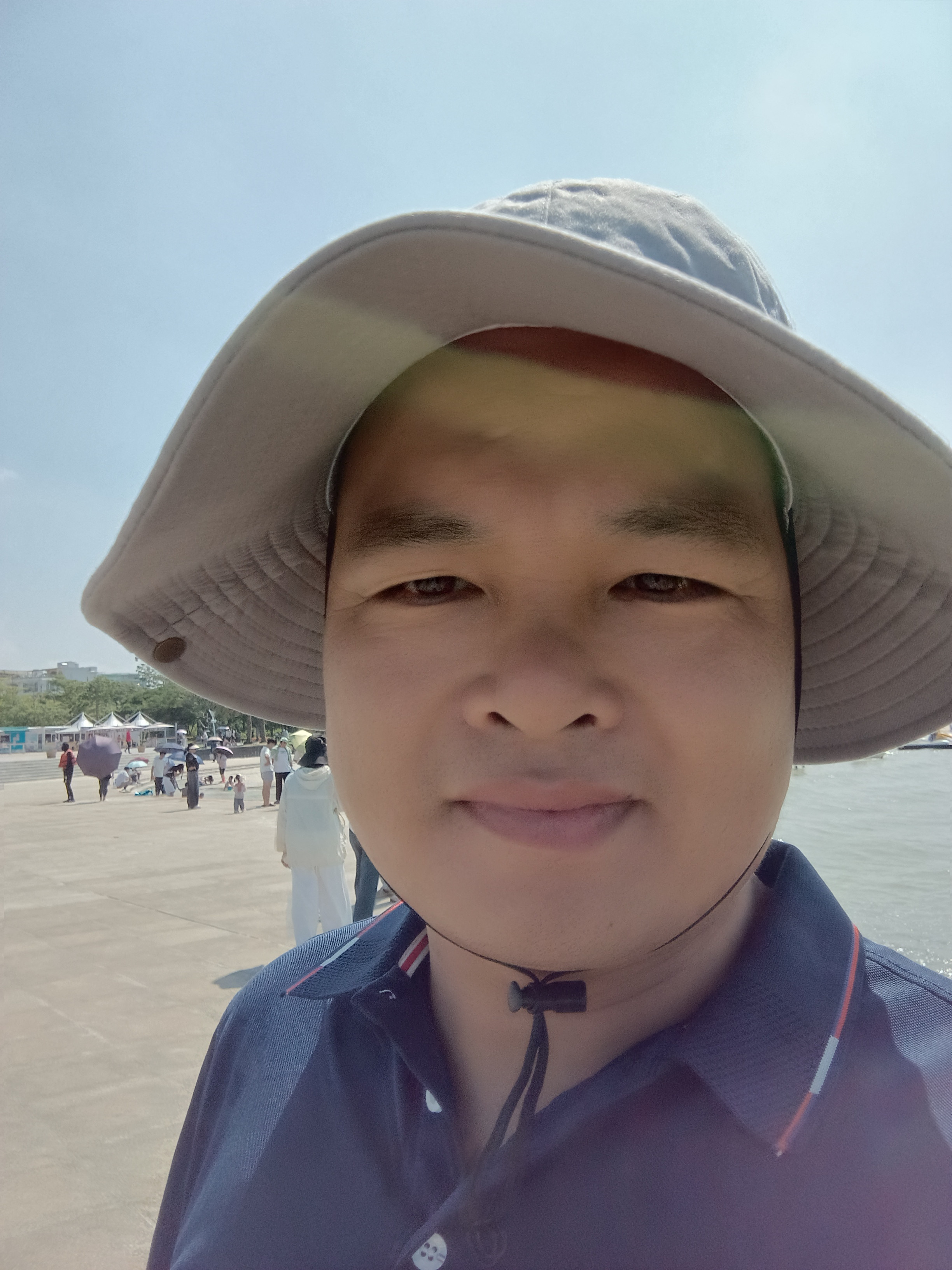 打算开8年以上！ES300、奔驰E300、宝马5、A6，谁扛得住长期使用大部分测评都是新车测评。但越