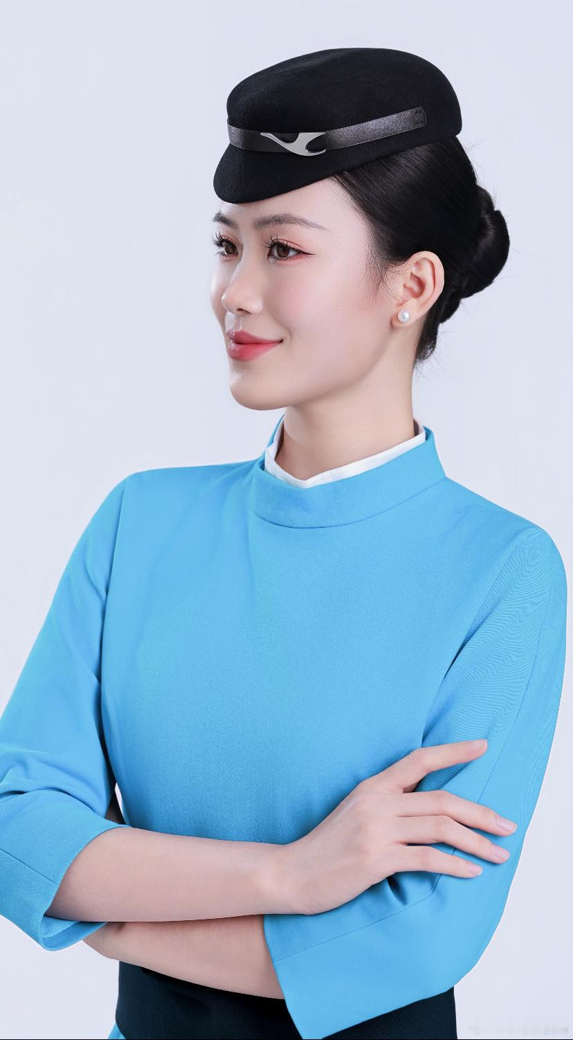 厦航空姐的制服照，气质真好。