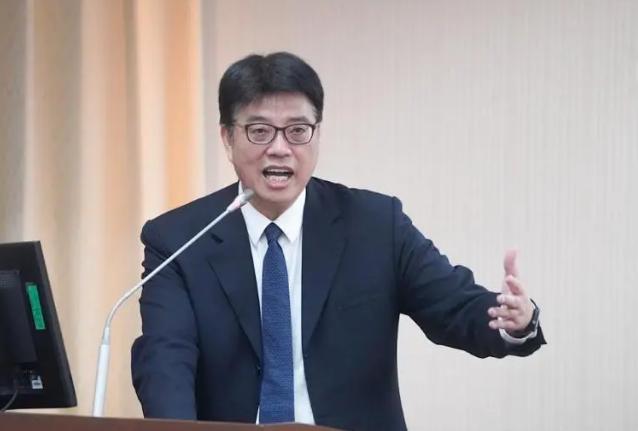 大陆这次真的开始收手了！当习以为常的惠台让利不再继续，岛内才后知后觉：事情远比想