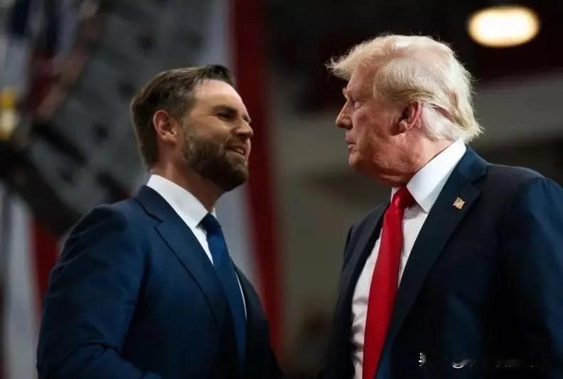 万斯这个人不能小觑，我觉得他比民主党内的明星人物拜登时期的国安顾问沙利文更年轻，