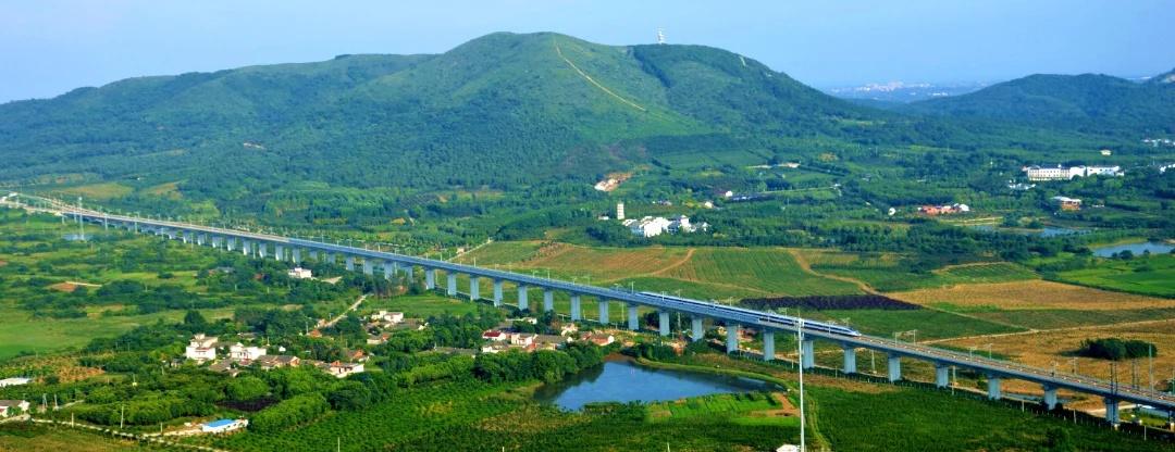 冲呀🏃‍♂️！在白马山开一场超燃的“山野派对”宝子们！初冬的快乐🎉密码被我