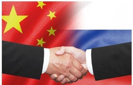 普京给了俄罗斯，三百年来最大的觉醒！中国的35万亿，力不可挡。有专家说，普京才是