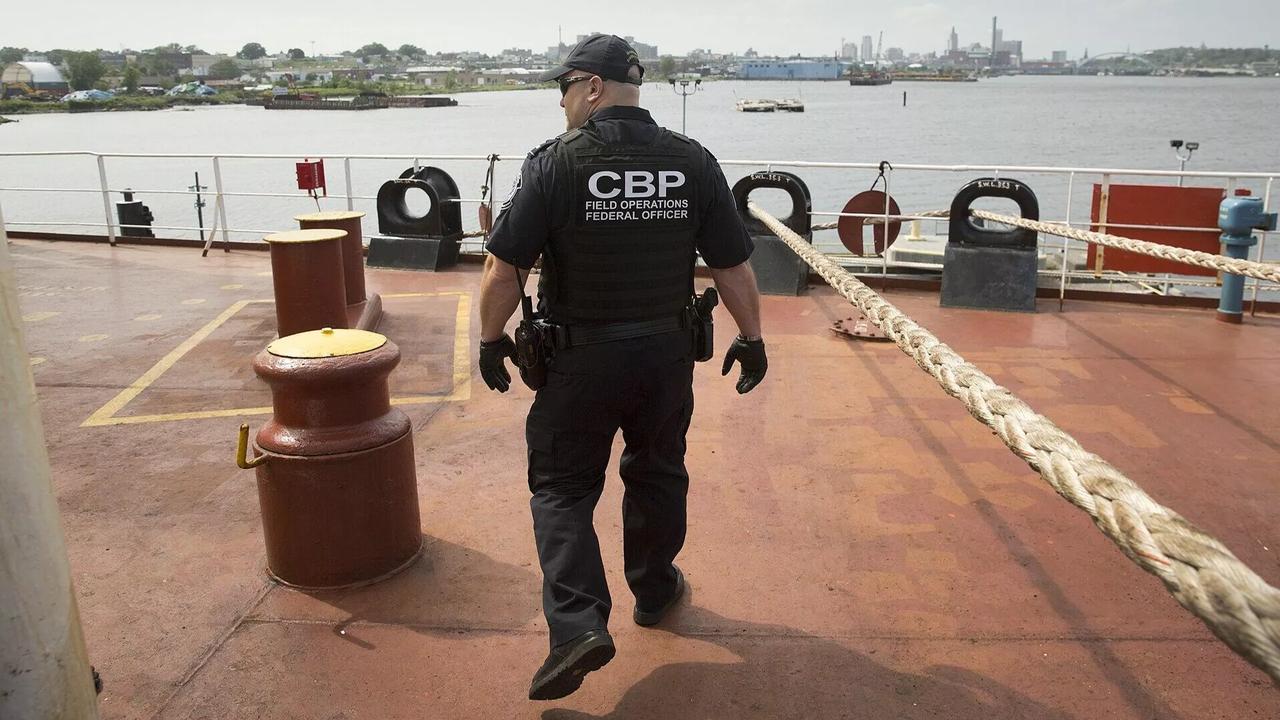 美国海关直接进厂溯源！越南贴牌避税套路彻底失效，大量中企进退两难。 2026