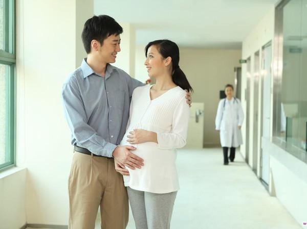 孕期中丈夫做这3件事看起来是宠妻, 但是容易伤害胎儿健康