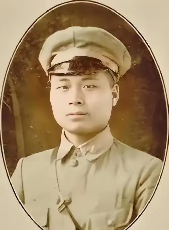 1959年，51岁的邱行湘刚获特赦，这个曾经叱咤战场的国民党将军住在南京，拿着6
