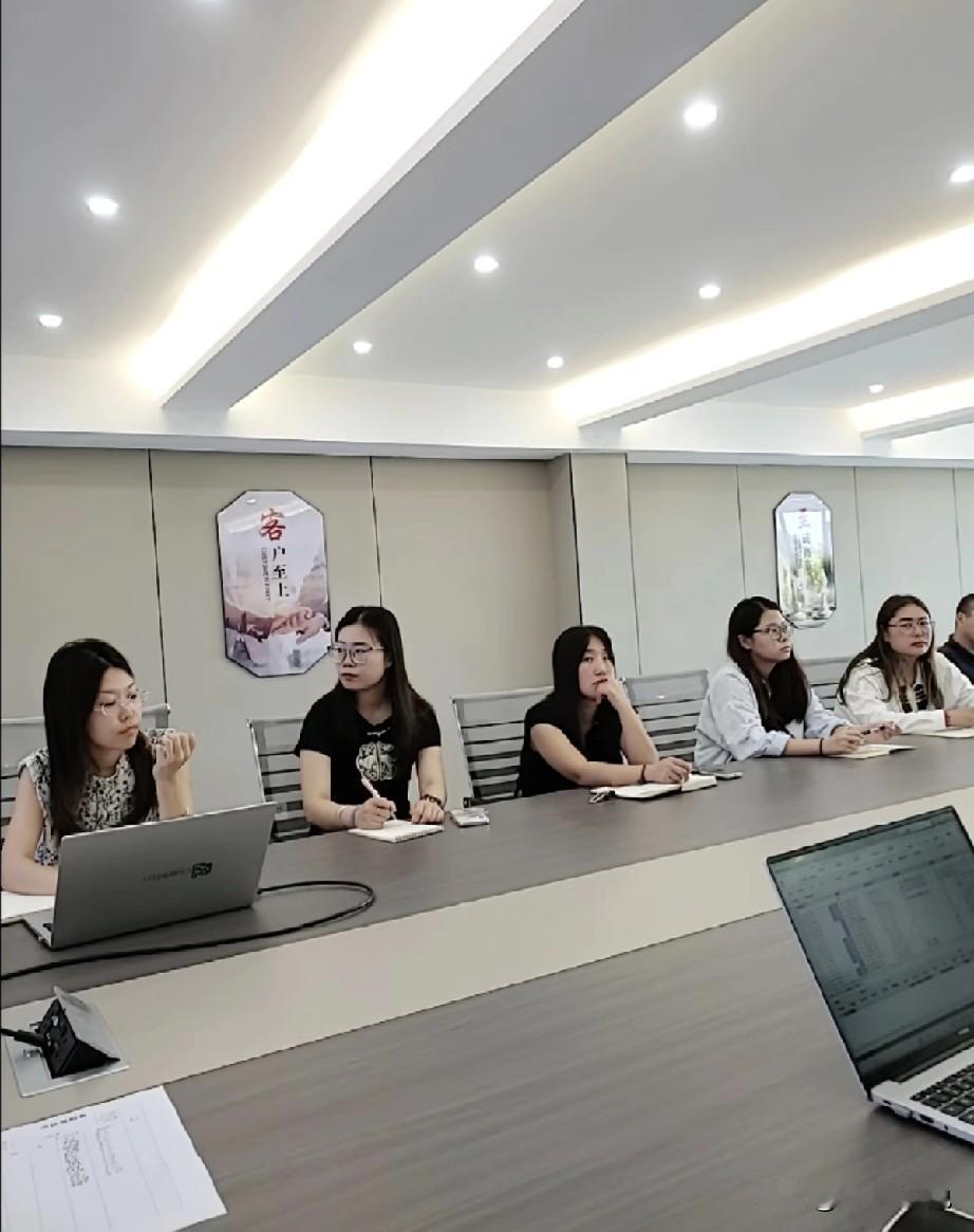 作为hr,给大家说句透底的话，只要是约你过来参加面试时面试官有业务部门，那么这个