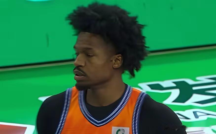 不是弗格是古德温，种种迹象表明，上海男篮最该裁掉的外援是古德温！感觉到了第一阶