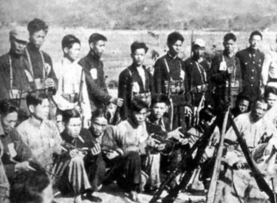 当琼崖纵队出现在四野官兵面前时，让他们大吃一惊，他们没有想到2万多名战士，全身穿