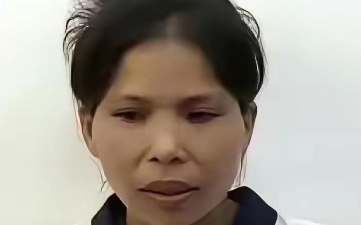 她叫伍继红，1998年毕业于中国人民大学。因当年取消分配工作，她找工作，笔试通过