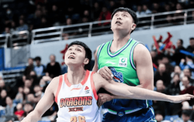 媒体人: 世预赛第二个窗口期完全能给庞峥麟一个集训名额