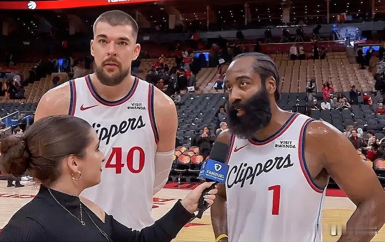 祖巴茨赛后终于说出了心里话！今日，快船通过加时以121-117战胜强敌猛龙。