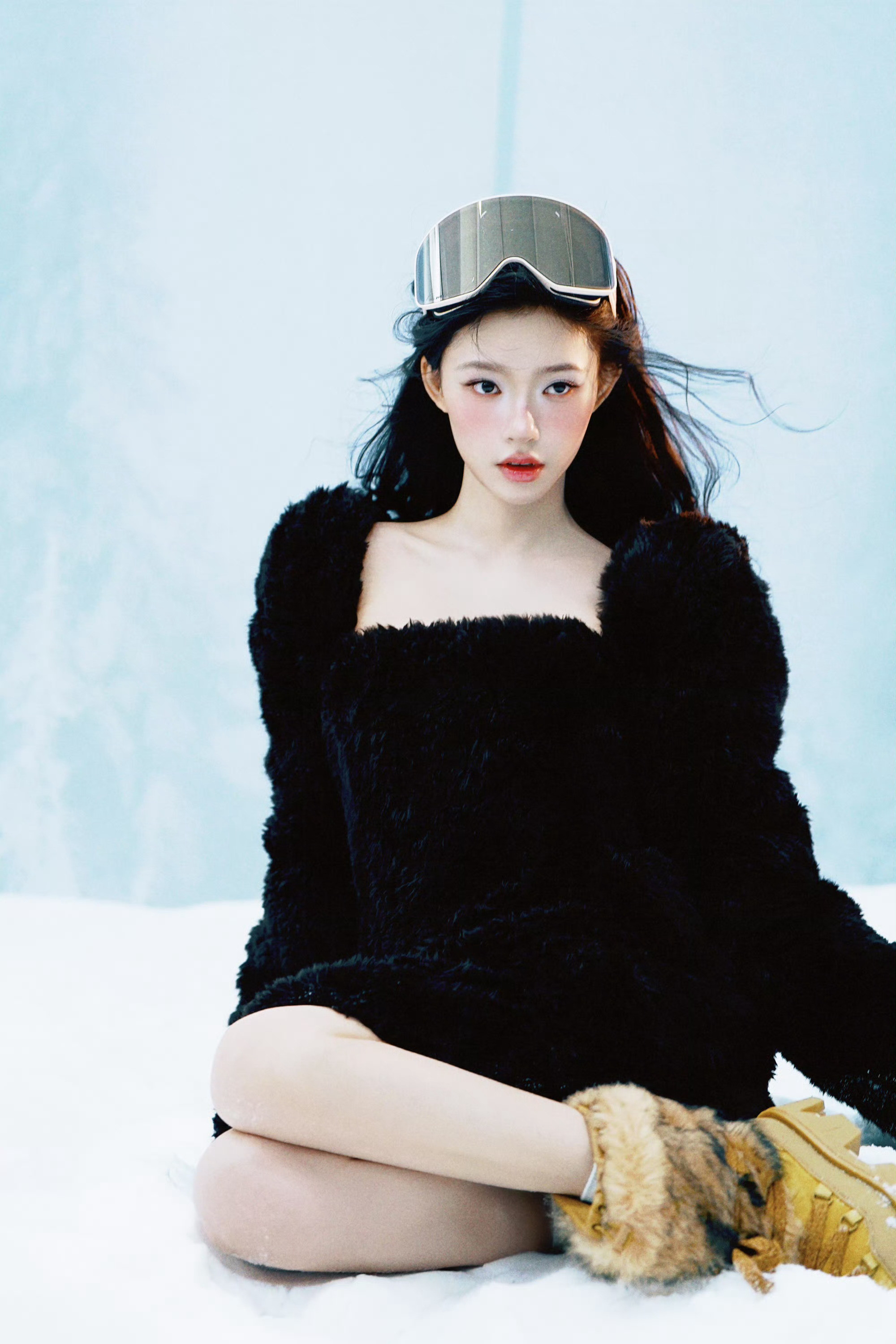 林允穿厚重皮草还这么灵动，太漂亮噜！