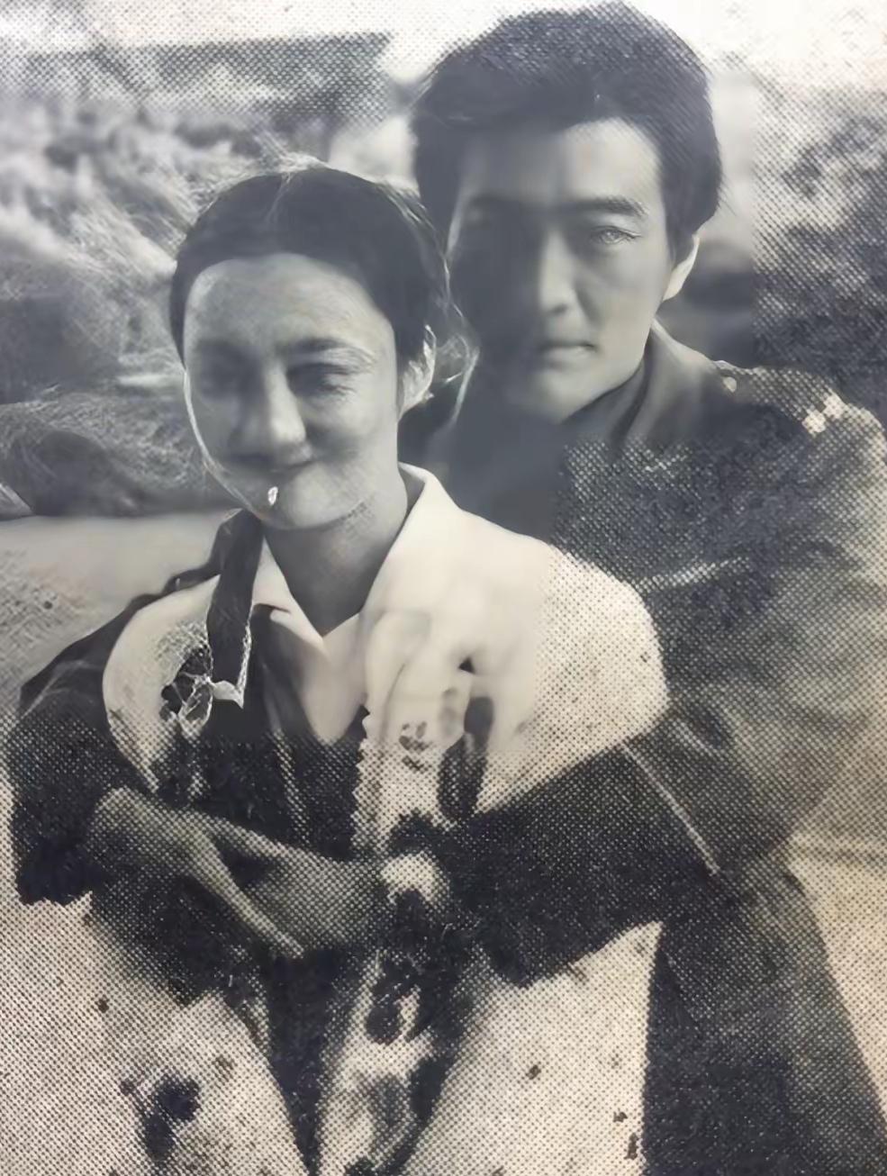 谁能想到，80年代人人艳羡的神仙情侣，结局满是命运无常！周里京凭《人生》爆