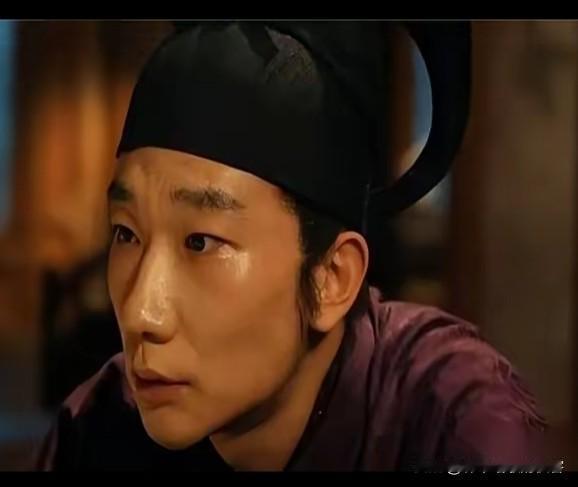 饭局上，一位解说老师聊起《太平年》，直接撂下话：这剧的停更乌龙，根本不是排播