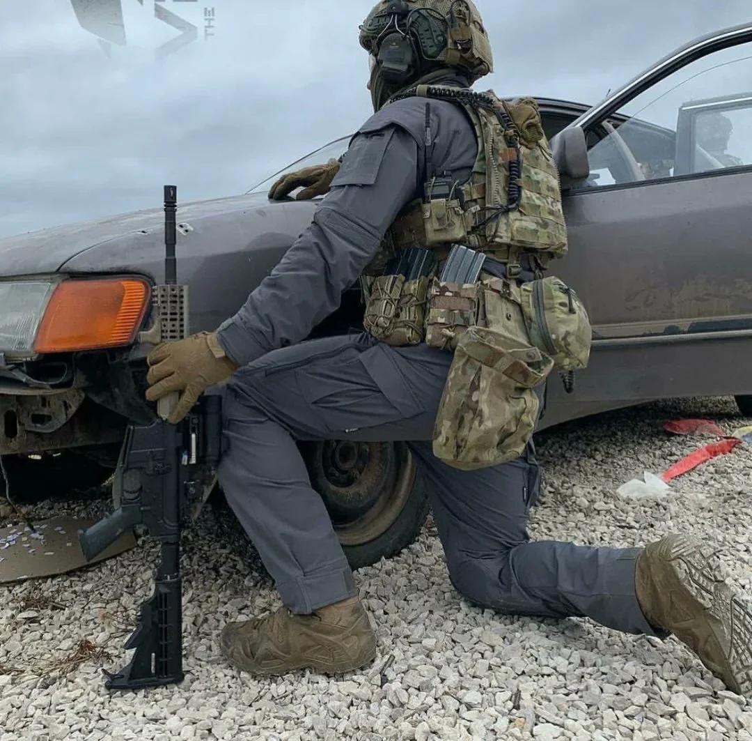 俄罗斯SSO操作员使用大毒蛇XM-15E25.56卡宾枪（从格鲁吉亚缴