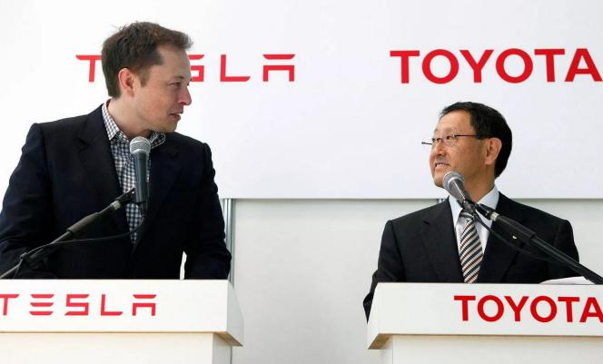 2010年，马斯克拜访丰田章男，希望这位前辈能投资特斯拉。于是丰田用5000万美
