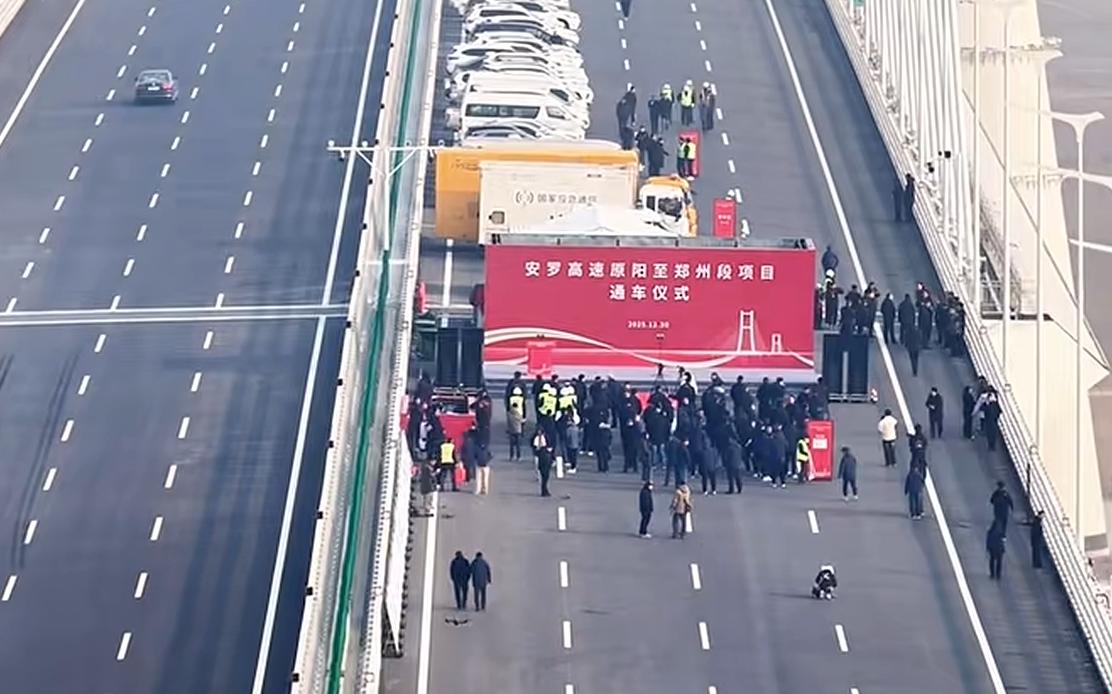 喜讯：年底到了，多个路网工程收尾，郑州主城区这条跨湖主干道开通！今天是个好日子