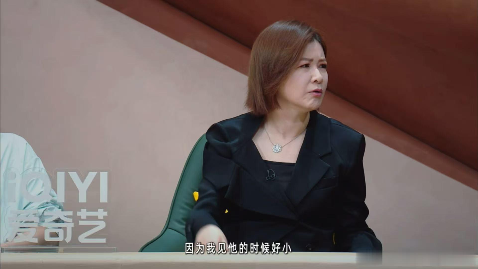 杜华第一次见王一博没想过会火杜华赌王一博不成功就回去打工倪萍的提问把杜华逼到了
