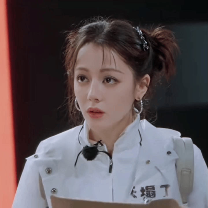 老师我家迪丽热巴可以做童模吗9️⃣9️⃣，世界上怎么有如此萌物呀热巴