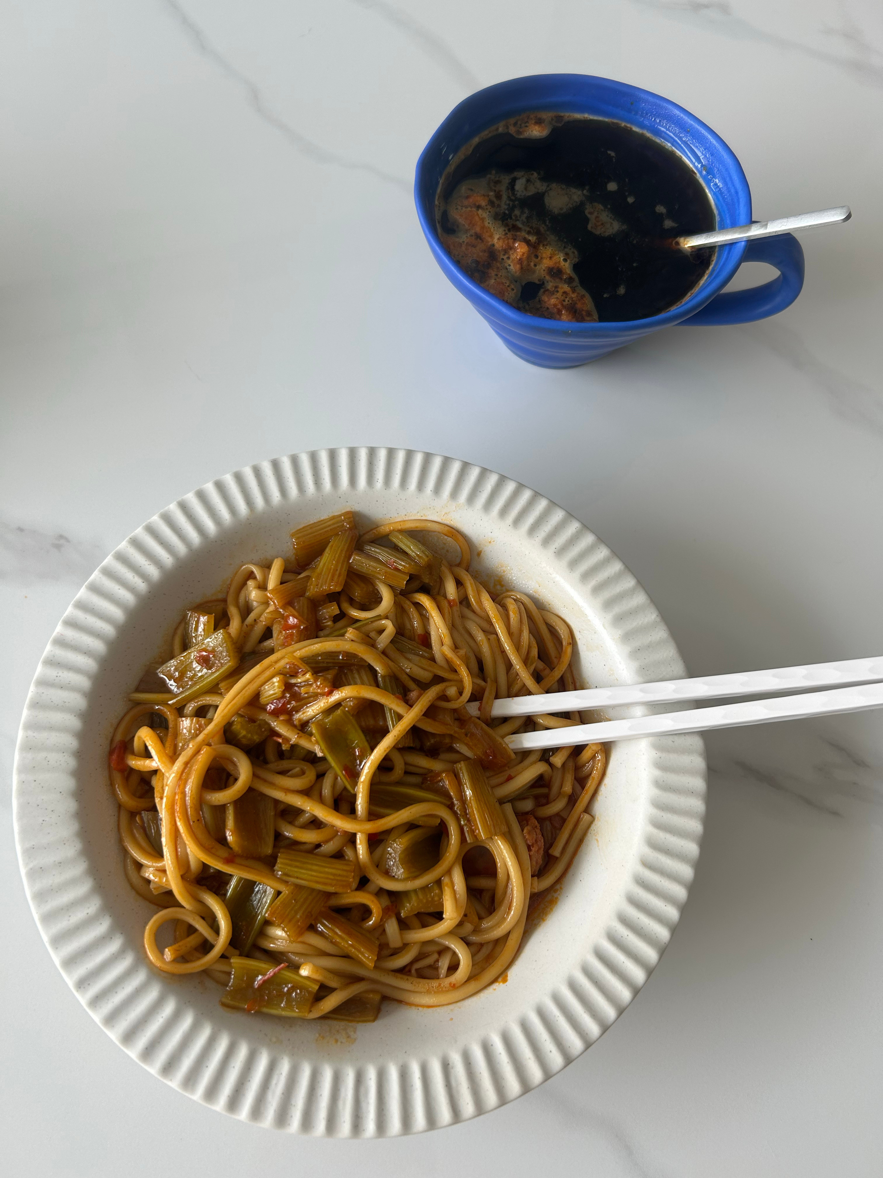 最近又开始没食欲。。。。。无限循环，徘徊在特有食欲和没食欲之间来回切换三亚