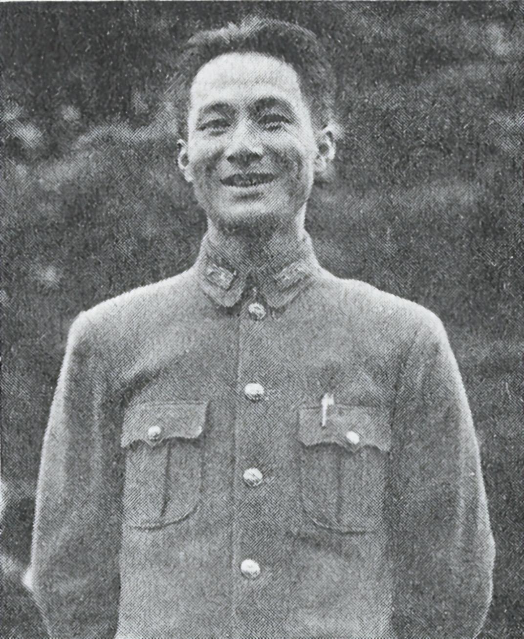 1948年，区寿年被俘，粟裕和他聊家常，21年前，两人一个营长，一个班长，如今见