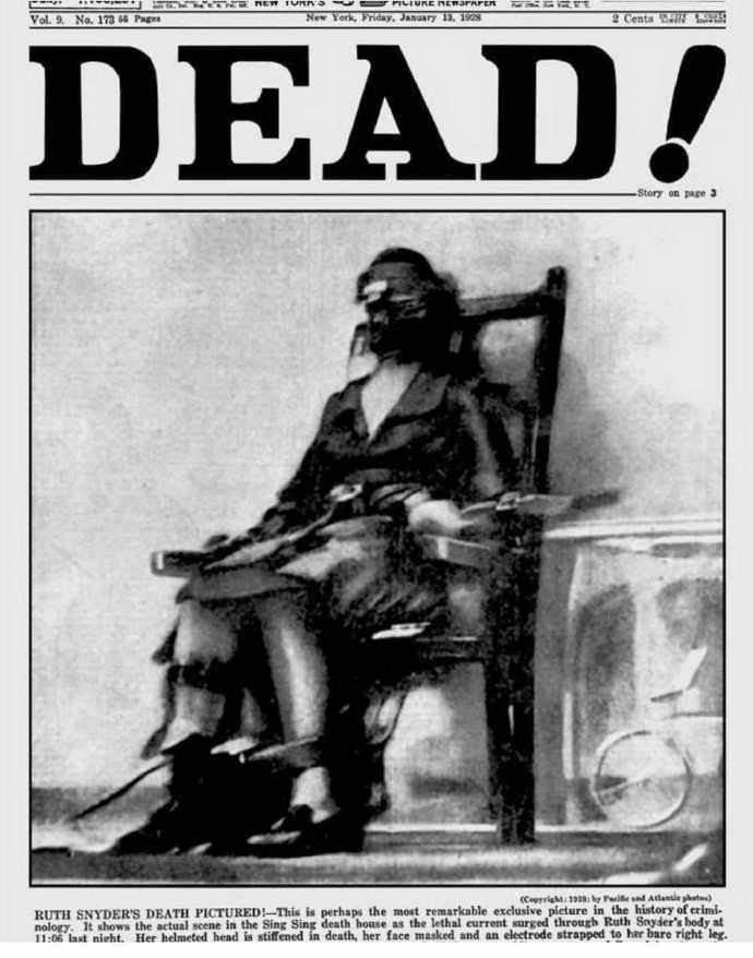 历史老照片：坐上了电椅的女犯1928年1月12日纽约监狱行刑室，谋杀丈夫的女