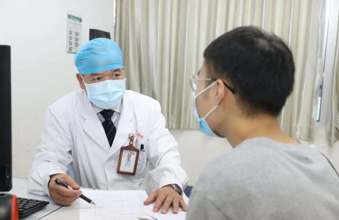 两种每天都在接触的光，正在悄悄透支你的眼睛你有没有过这样的体验：明明没熬夜，觉