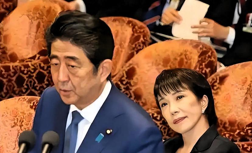 中国赴日航班大砍40%！高市早苗为何挑衅到底？首先，这得怪美国那套台湾牌和日