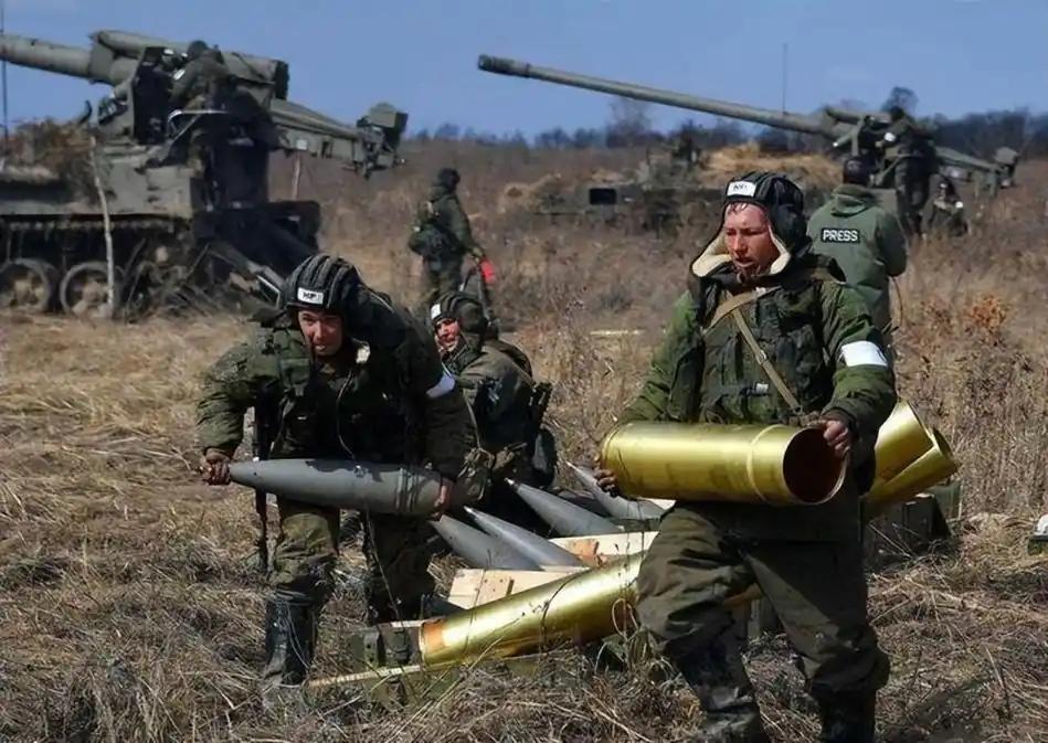 俄乌战争有没有可能像中越战争那样持续10年之久？答案很可惜，可能性不大，因为两场