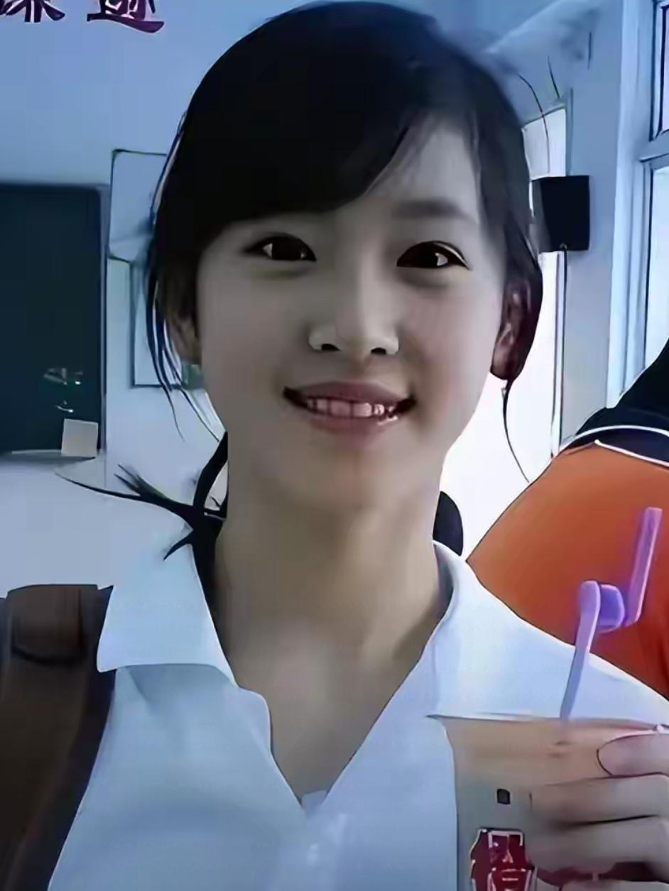 “章泽天没脑子、没天赋”说这话的人是一点都不了解她，章泽天在人生关键选择、商业布