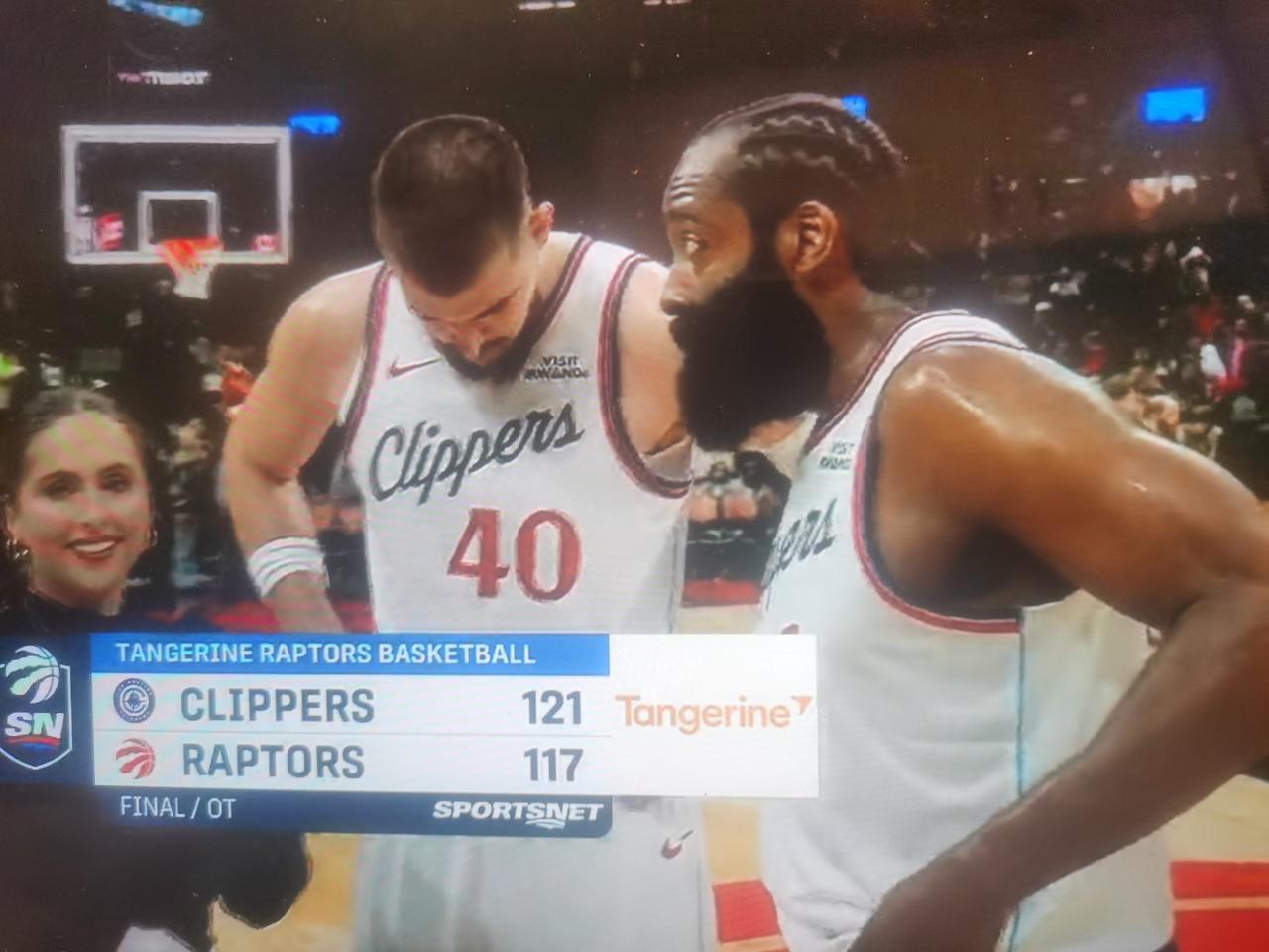 思维打开，到处都是可用之人伦纳德休战，快船客场121-117