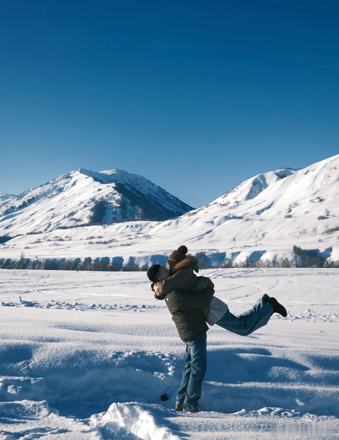 是的在阿勒泰被男朋友求婚啦