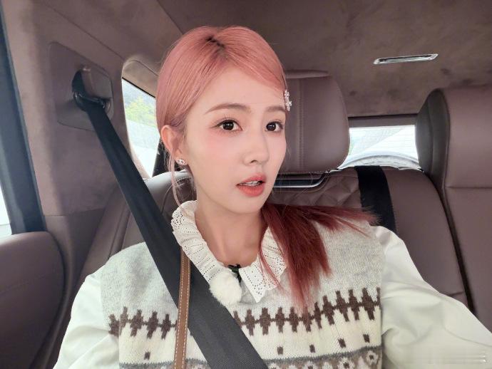 白鹿分享西藏明信片白鹿分享西藏明信片，十一月顺利快乐，天天开心，吃好喝好玩好[