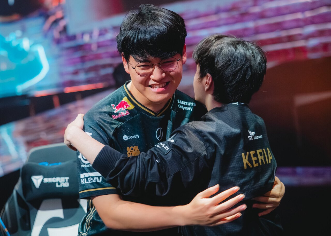 Gumayusi: 我会以去年续约一年时的心态参加今年的转会期