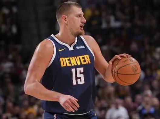 场均只有20分，约基奇得分能力为何突然下滑？掘金新赛季已经打了五场比赛，目前