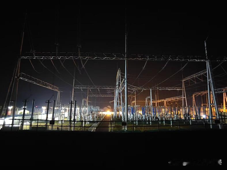 西十高铁通电！商洛段供电工程试运行，2026年西安到武汉2.5小时直达稳了好