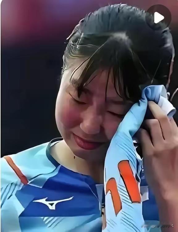 小张本有什么威胁？别吹捧啦！还男子化打法呢哈哈！你吹捧的不着边际啊哈，胜王曼昱一