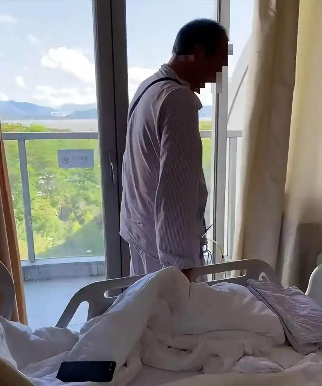 广东深圳，67岁男子检查出肝结节，在医生的推荐下，做了机器人切除手术，医生说手术