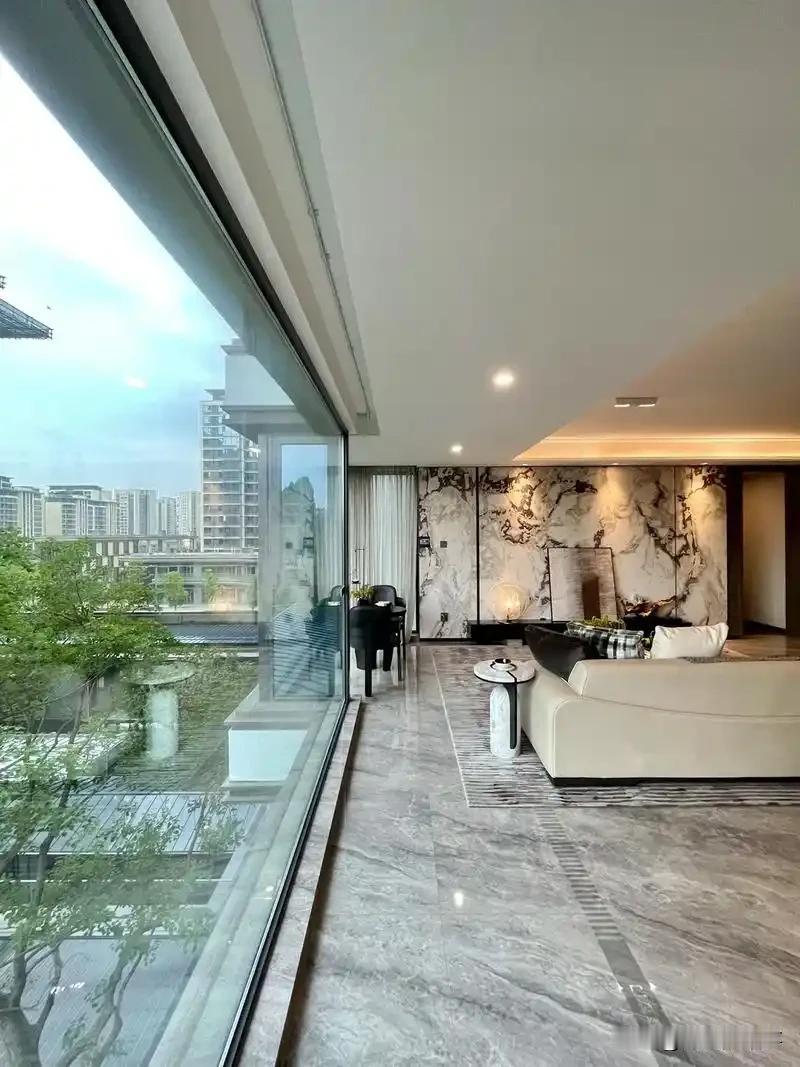 你穷翻不了身本质上不是你努力不够，主要原因是你祖上三辈一直穷，你这辈子能在城市里