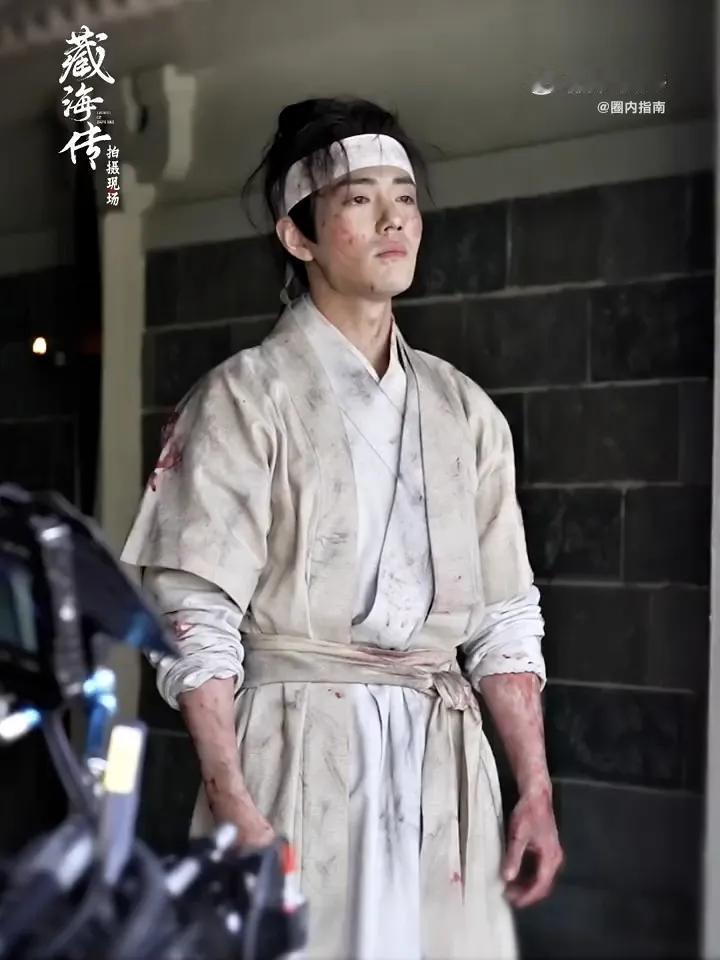 三榜登顶！《藏海传》长尾效应破圈，肖战用实力书写爆款传奇2025年影视圈的