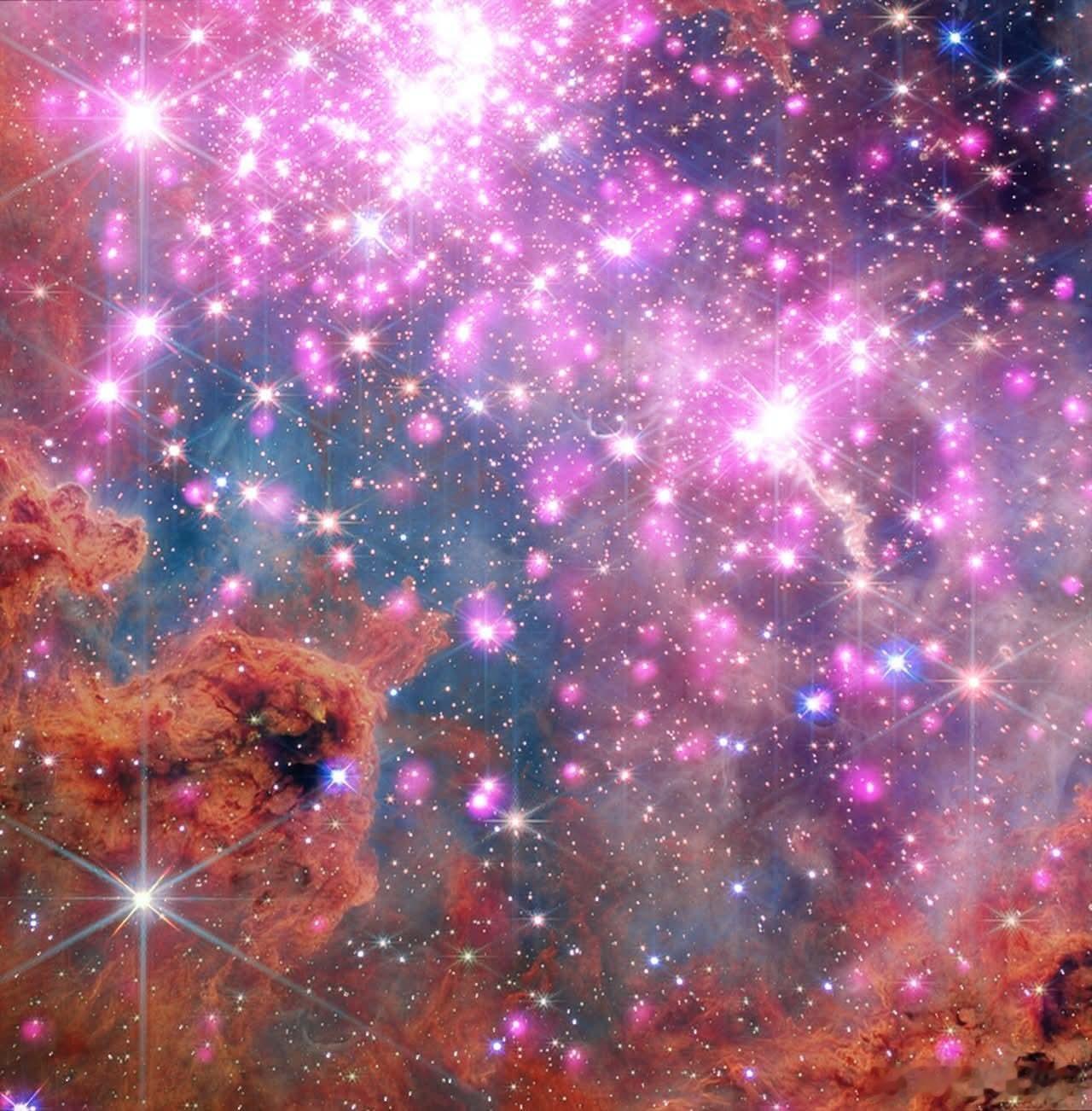蝴蝶星云：一颗垂死恒星的炽热杰作在宇宙艺术的炫目展示中，哈勃太空望远镜重返N
