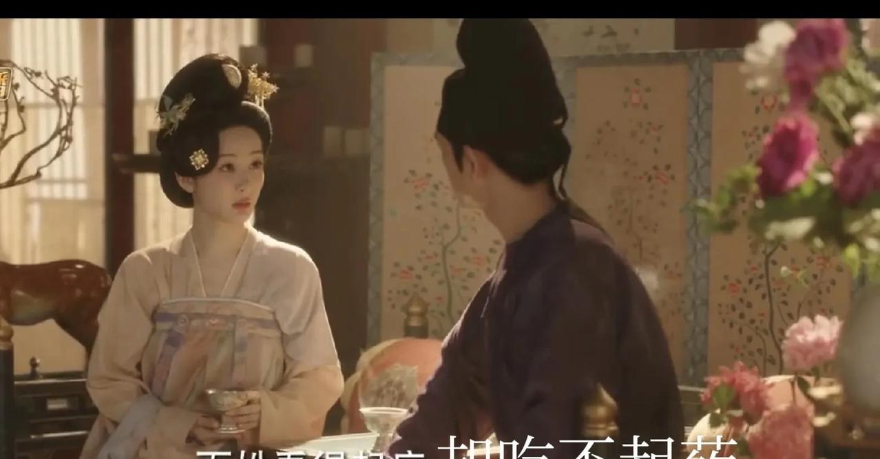 看看唐人怎样解决百姓看病难的问题《锦绣芳华》何惟芳开办了医馆“悟庸堂”，为的是