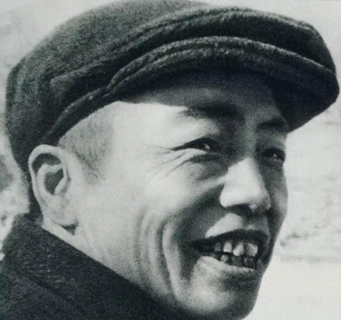 景希珍在彭德怀身边工作十六年，分别十二年后亲自护送首长灵柩回京的经历1965年