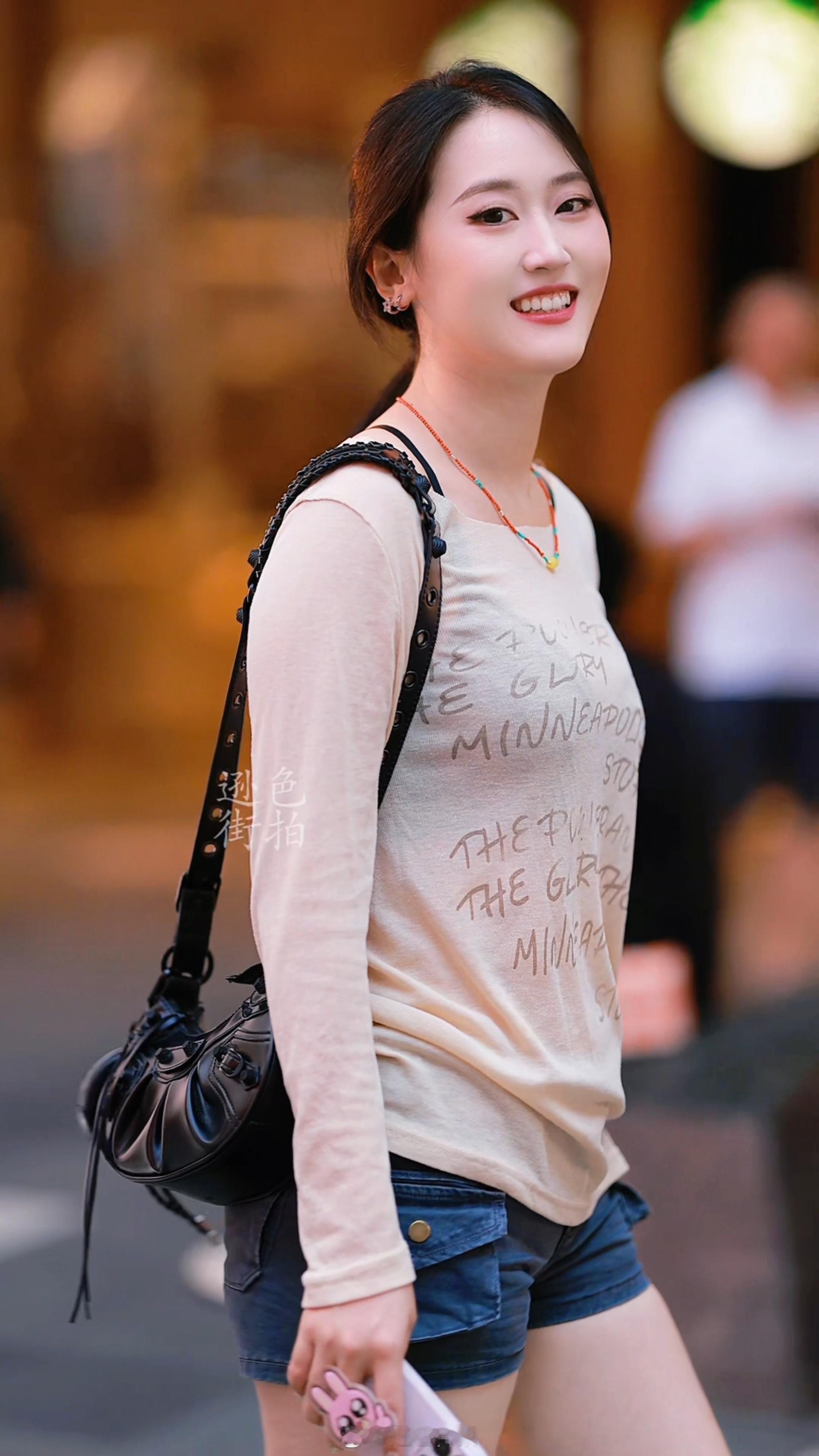 【成都街拍】可爱。丨摄影拍照