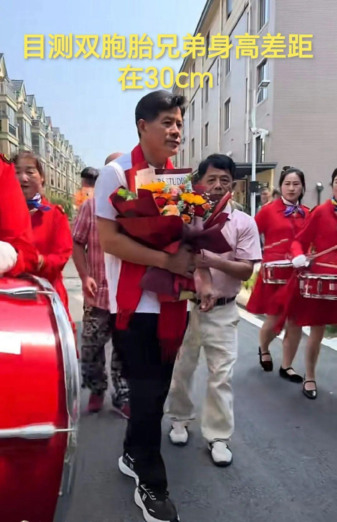 生儿子，放到山东威海养十年，生姑娘，放到四川自贡养十年山东男生养的高大威猛，