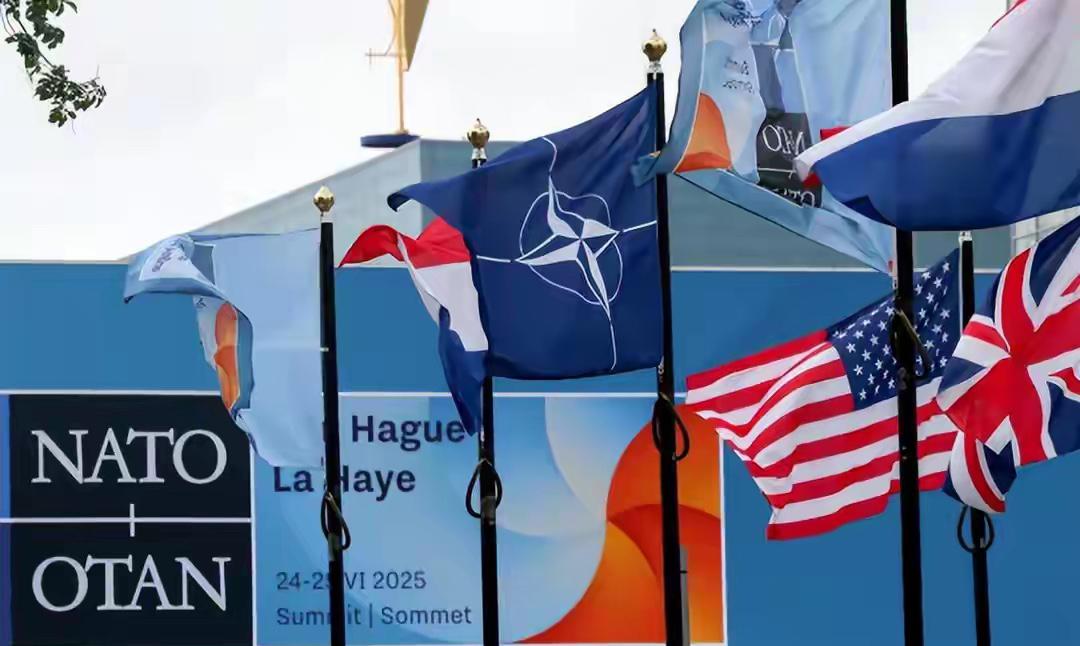 放下俄罗斯不管，西方开始内讧？近期欧洲安全圈抛出个足以惊掉眼球的消息，波兰总