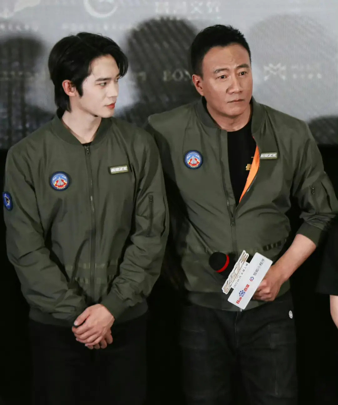 有人说于适的清秀风长相根本就不适合走商务背头硬汉风，大家认为呢？