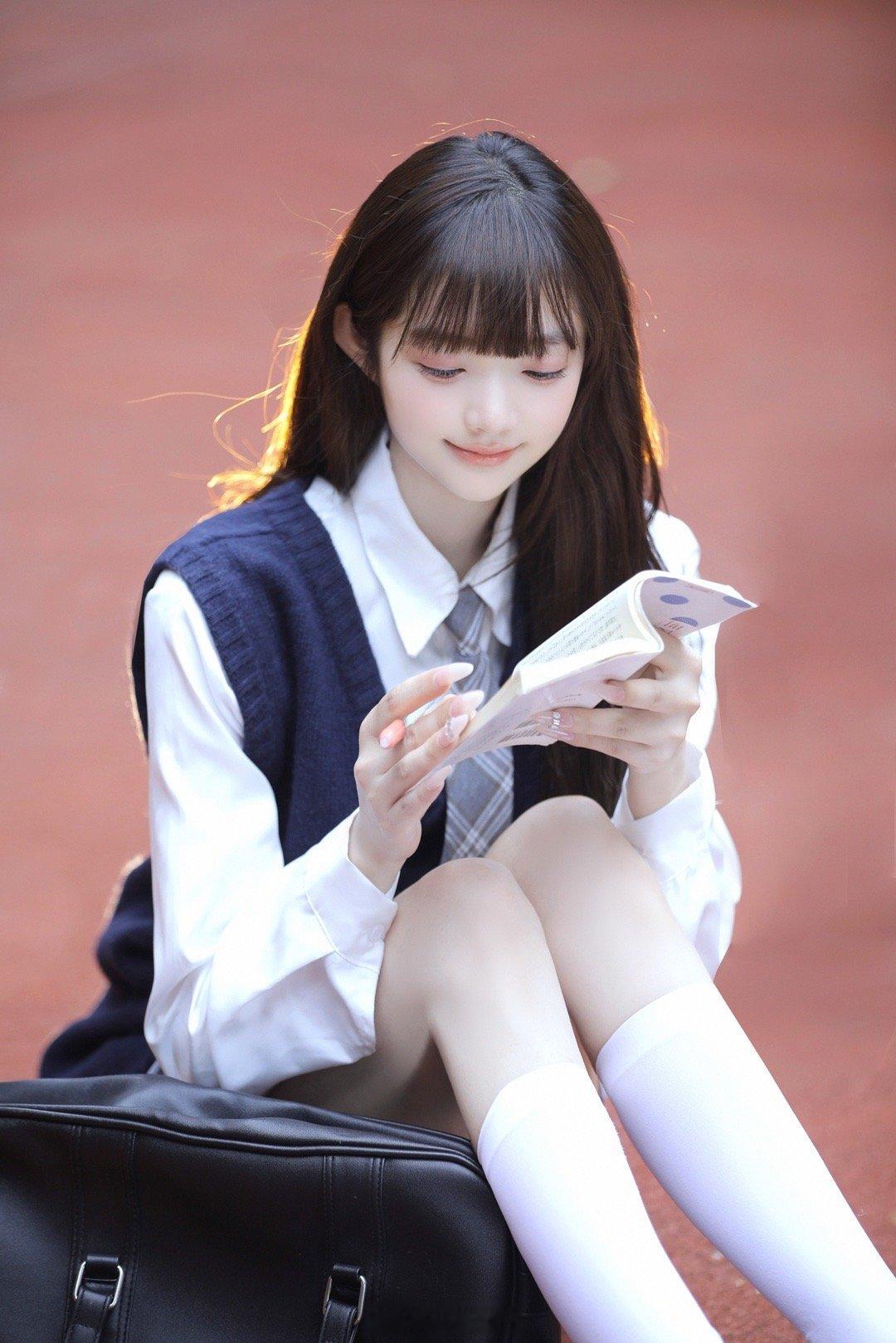 天气好的话我会穿裙子去见你随手拍成都约拍写真人像摄影