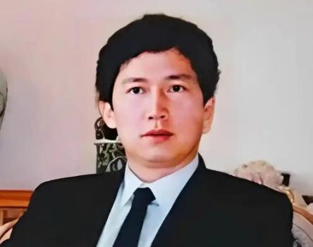 “她比我大40岁，晚上睡在我旁边，我浑身都起鸡皮疙瘩。”这句话，是李春平的心声。