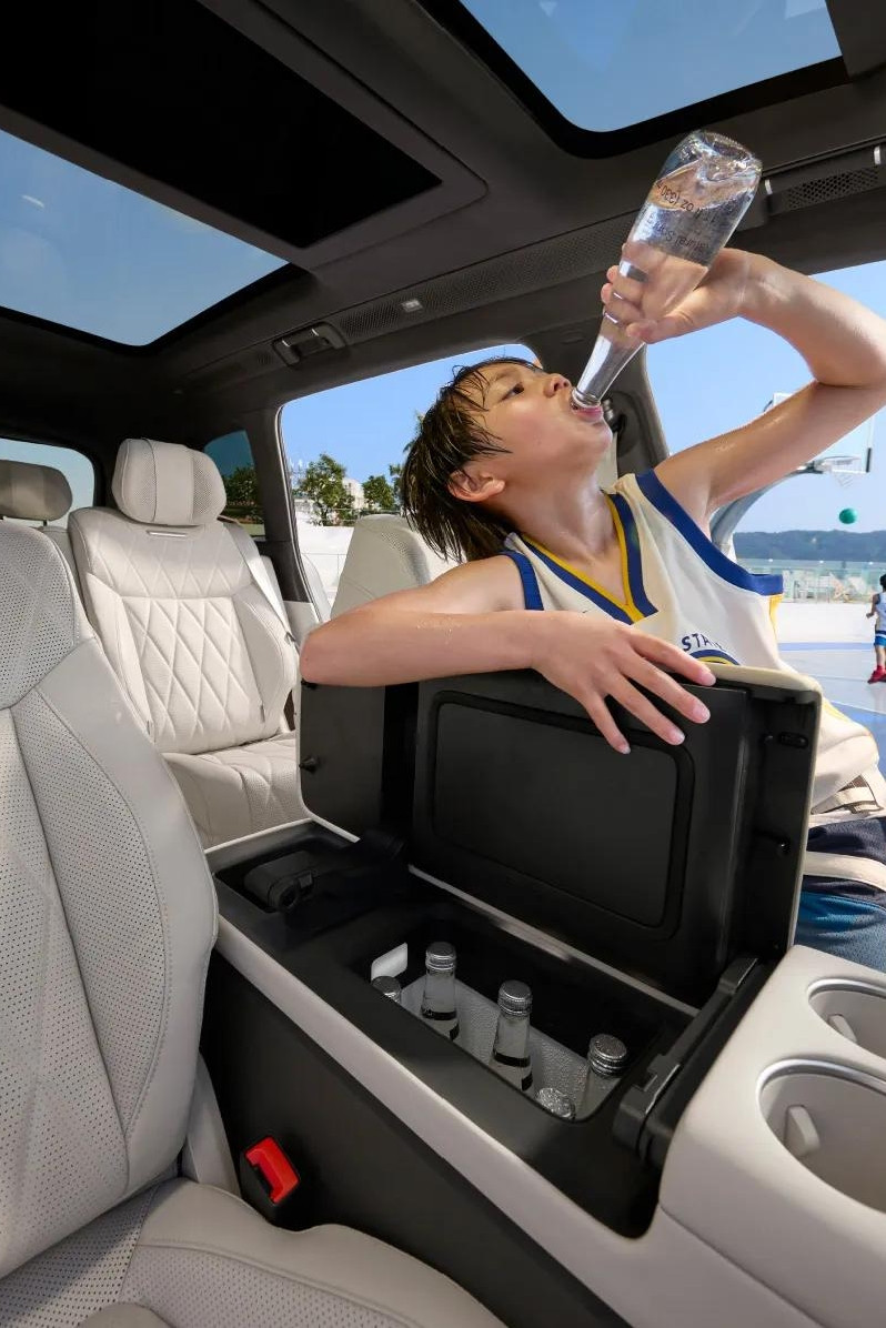 中年人为何疯抢大三排SUV？看完大众9X，你就懂了！